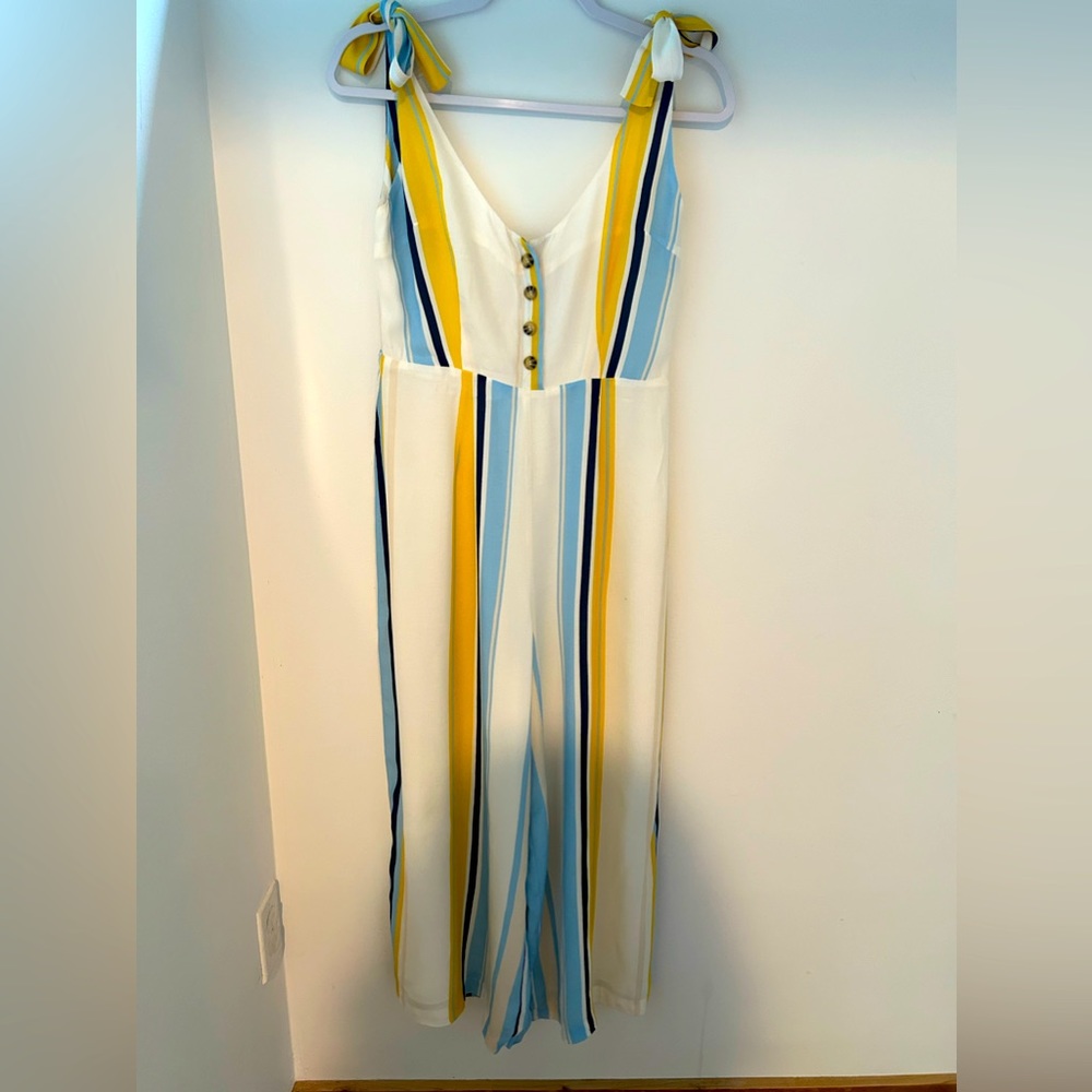 Yumi Kim Yumikim Jumpsuit size S Fits 0-2 and 3-4 comfortably.